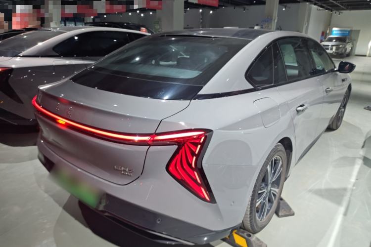 Used Hongqi EH7 2024 820 Pro
