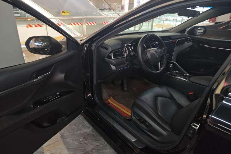 Used Toyota Camry 2019 2.5G Luxury Edition China VI Standard
