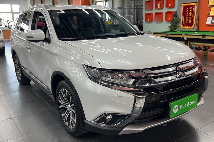 Used Mitsubishi Outlander 2016 2.4L 4x4 Elite Edition 5 Seats
