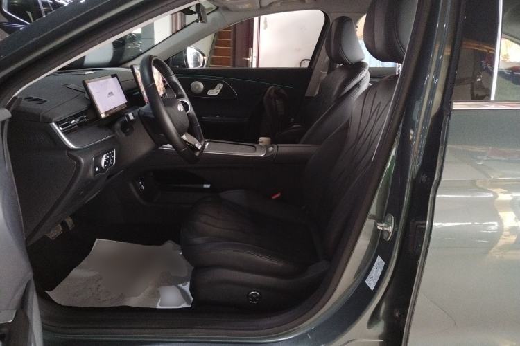 Used Chery Fengyun A8L 2025 1.5 TGDI 145 km Luxury Version
