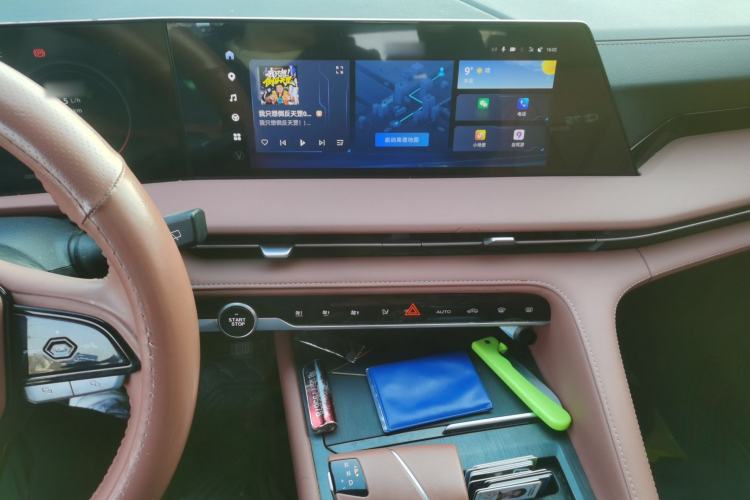 Used Changan CS75 PLUS 2023 3rd Generation 1.5T Automatic Prestige Model
