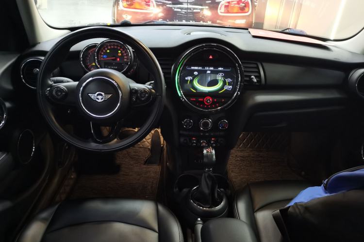 Used  MINI 2016 1.2T ONE Pioneer Edition Five-Door Version
