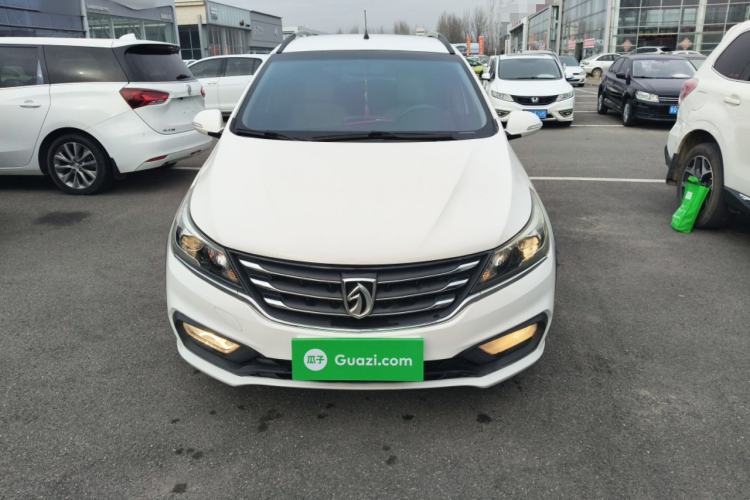 Used Baojun 310W 2017 1.5L Manual Fashion Model China V

