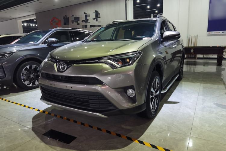 Used Toyota RAV4 2016 2.0L CVT Two-Wheel Drive Smart Edition China V Standard

