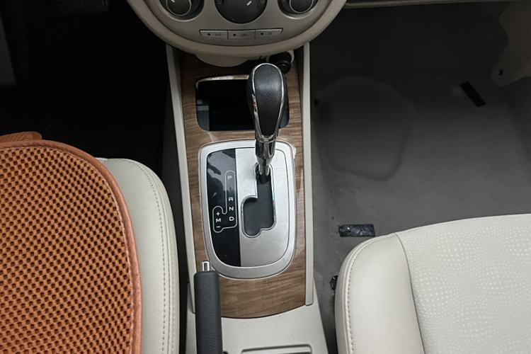 Used Buick Excelle 2015 1.5L Automatic Classic Model
