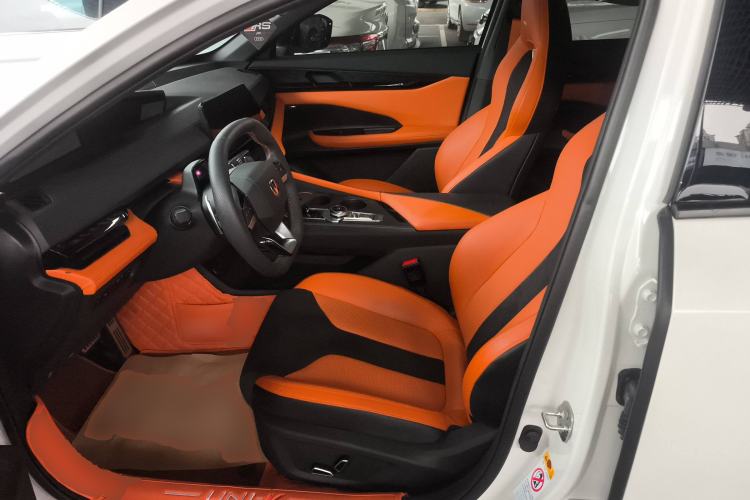 Used Changan UNI-V 2023 2.0T Leading-Speed Edition
