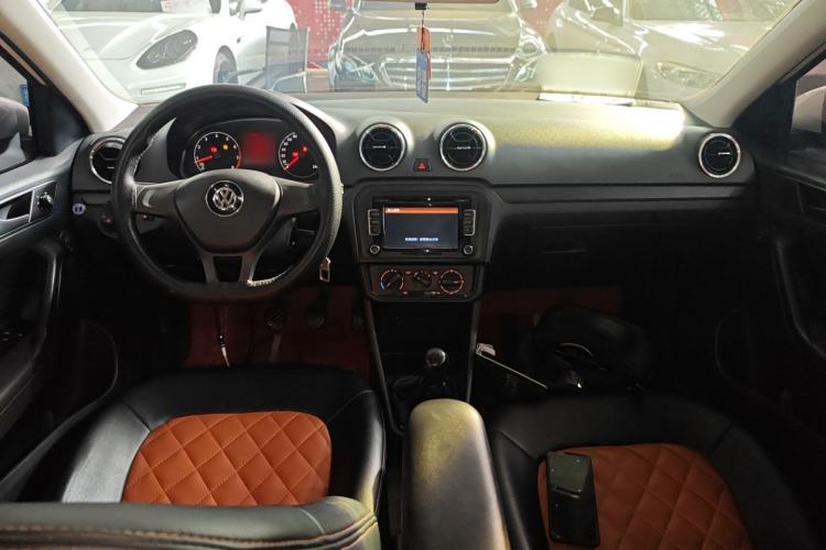 Used Volkswagen Jetta 2017 1.4L Manual Fashion Edition
