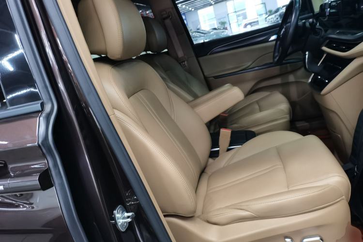 Used Buick GL8 2022 ES Landtrek 653T Luxury Edition
