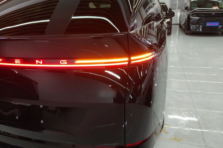 Used XPeng X9 2025 740 Ultra-Long Range Max
