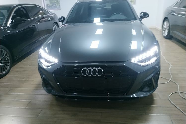 Used Audi A4L 2023 40 TFSI Luxury Dynamic Model
