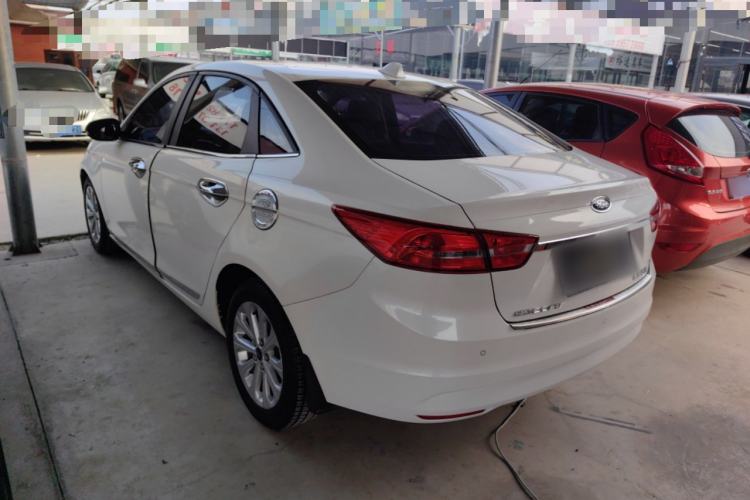 Used Ford Escort 2015 1.5L Automatic Fashion Model