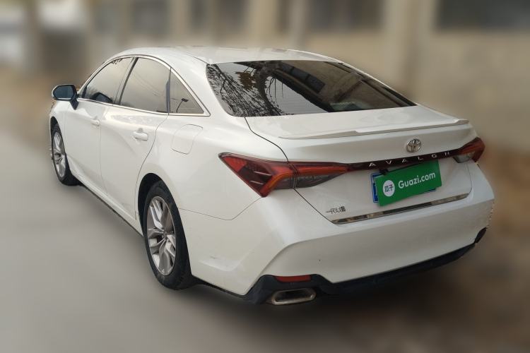 Used Toyota Avalon 2019 2.5L Ambition Version China VI Standard
