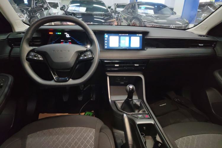 Used Roewe i5 2023 1.5L Manual Comfort Edition