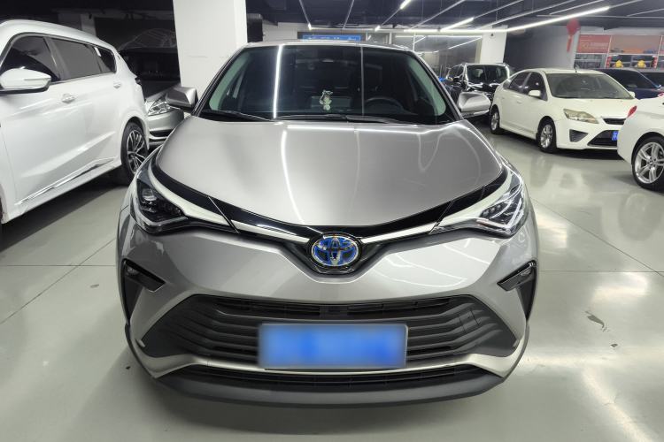 Used Toyota IZOA 2021 Dual-Motor 2.0L Yichi Edition