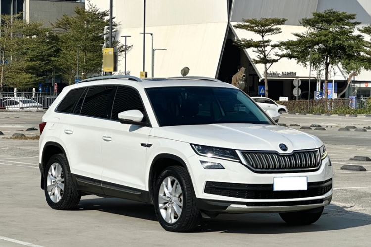Used Skoda Kodiaq 2019 Facelifted TSI330 7-Seater Two-Wheel-Drive Luxury Enjoyment Edition China VI Standard
