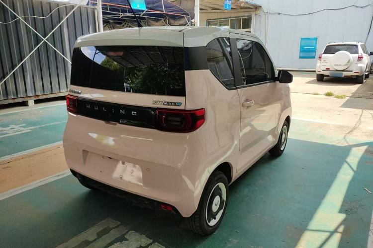 Used Wuling Hongguang MINIEV 2022 Macaron Premium Model – Lithium Iron Phosphate
