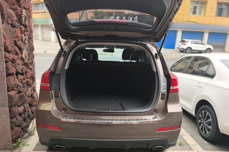 Used Haval H2 2017 Red-Label 1.5T Manual Two-Wheel Drive Luxury Model
