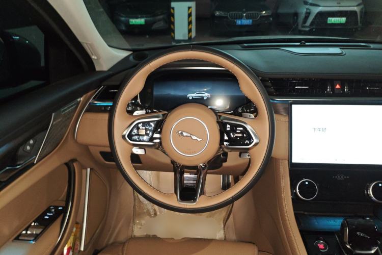 Used Jaguar XFL 2025 Model—2.0T P250, Two-Wheel Drive, Premium Luxury Edition