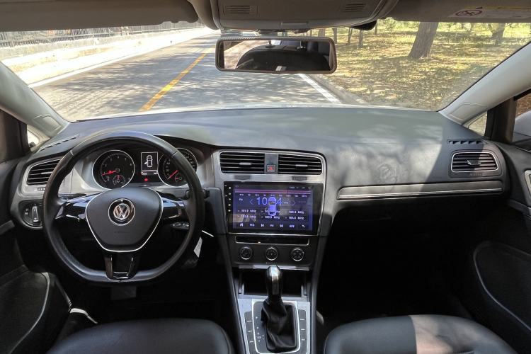 Used Volkswagen Golf 2016 1.6L Automatic Comfort Model
