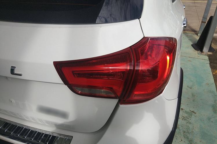 Used Haval H1 2016 Blue Label 1.5L Manual Urban Model
