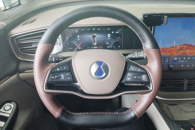 Used Denza D9 2022 DM-i 970 Four-Wheel Drive Flagship Model