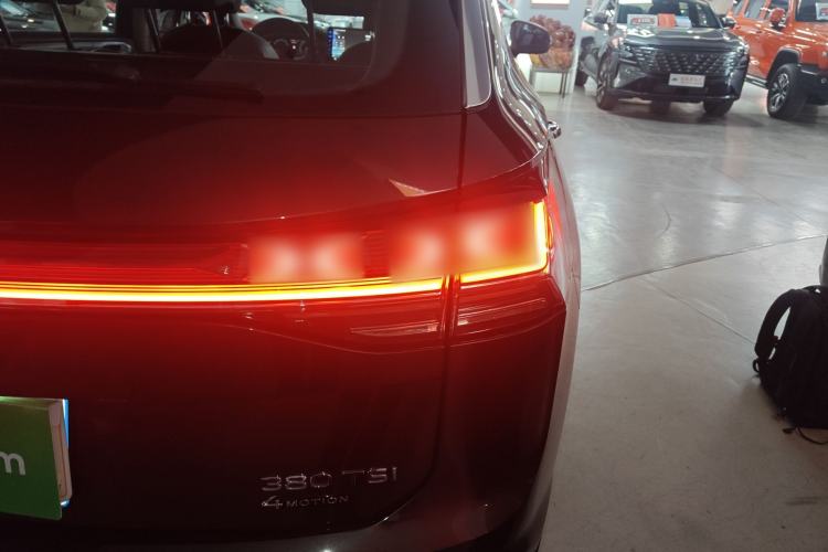 Used Volkswagen Tayron 2023 Revised Version 380TSI All-Wheel Drive R-Line High-Energy Edition
