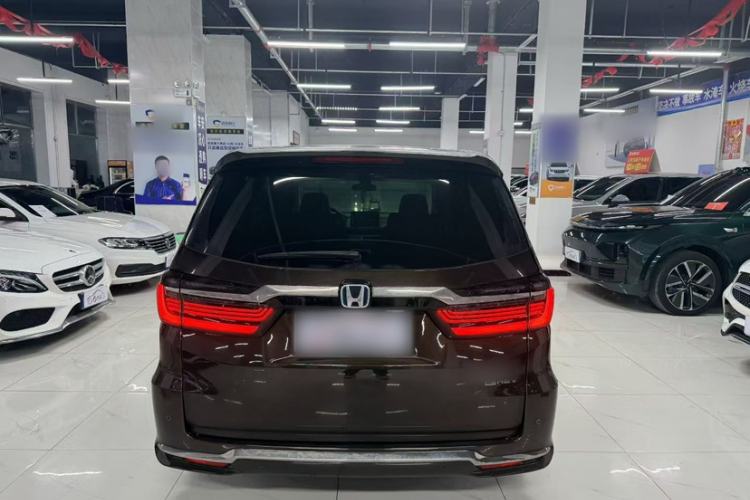 Used Honda Elysion 2022 2.0L eHEV Prestige Edition
