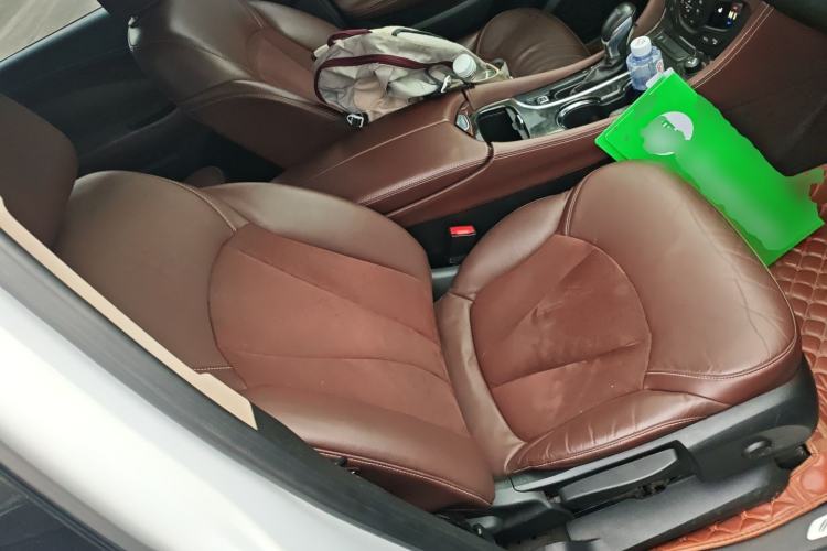 Used Buick Envision 2016 20T Two-Wheel-Drive Elite Model
