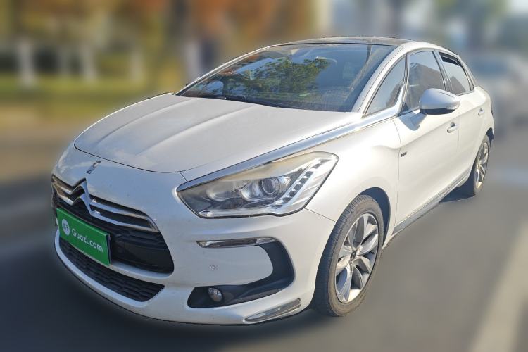 Used DS 5 2014 1.6T Luxury Edition THP160