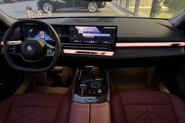 Used BMW i5 2024 eDrive 35L Luxury Package
