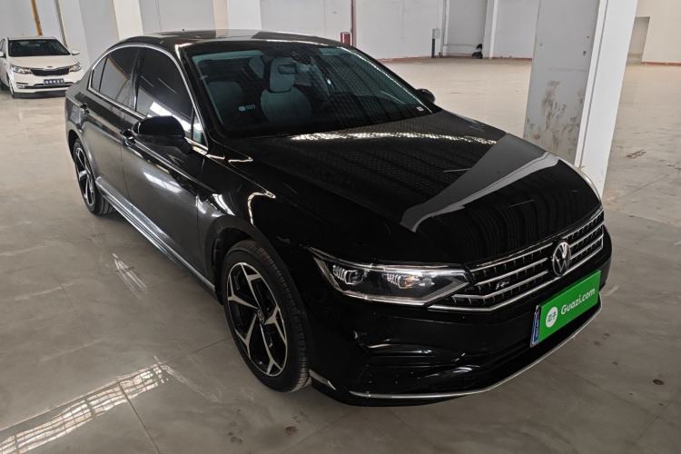 Used Volkswagen Magotan 2026 30 Million Vehicles Selected Model 380TSI DSG Luxury Edition
