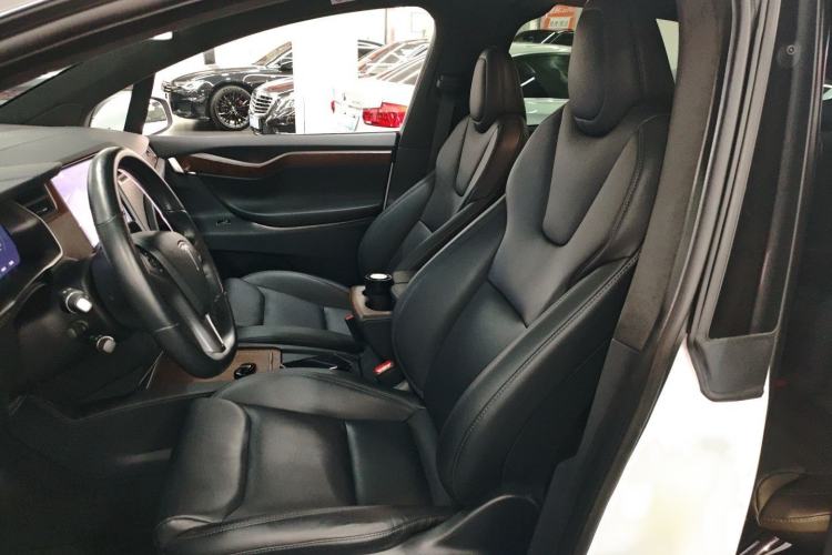 Used Tesla Model X 2019 Long-Range Version
