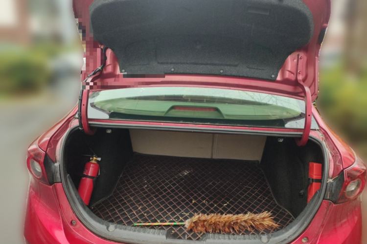 Used Mazda Mazda 3 Axela 2014 Sedan 1.5L Automatic Comfort Model