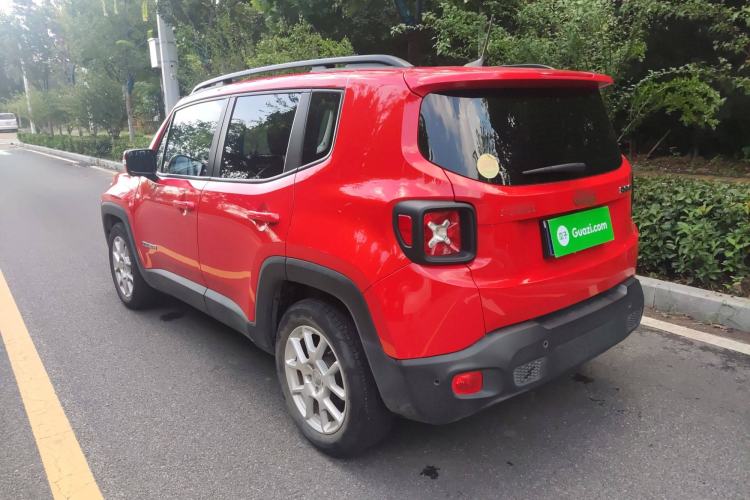 Used  Renegade 2019 220T Automatic Leading Edition