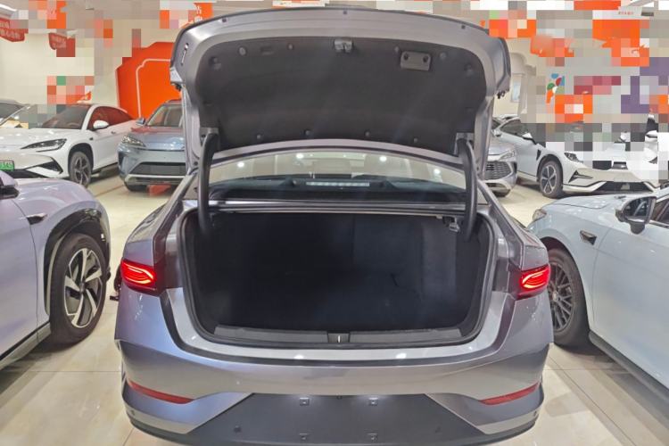 Used BYD Qin PLUS 2025 DM-i Smart Drive 120KM Superior Model