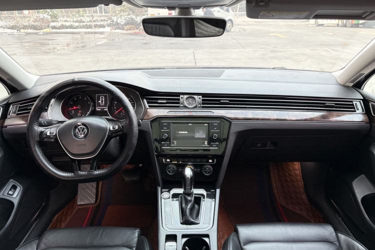 Used Volkswagen Magotan 2018 Facelift 330TSI DSG Luxury Model