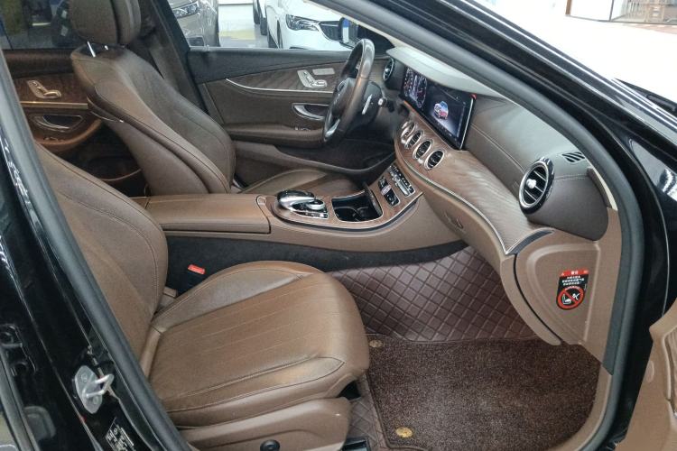 Used Mercedes-Benz E-Class 2018 Facelift E 300 L Luxury Edition
