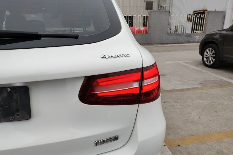 Used Mercedes-Benz GLC 2018 Facelifted GLC 260 4MATIC Dynamic Edition
