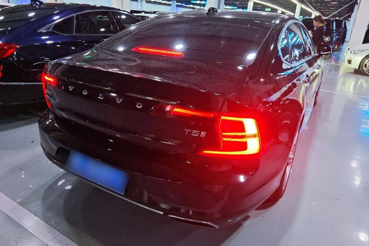Used Volvo S90 2019 T5 Zhiyi Edition
