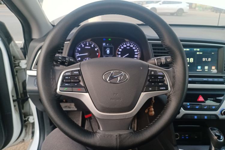 Used Hyundai Elantra 2016 1.6L Automatic ZhiXuan – Elite Version
