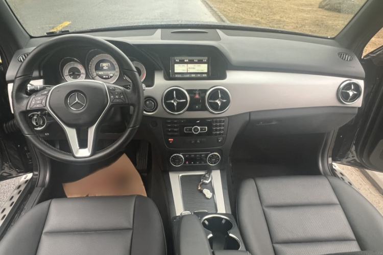 Used Mercedes-Benz GLK-Class 2013 Facelift GLK 300 4MATIC Fashion Edition
