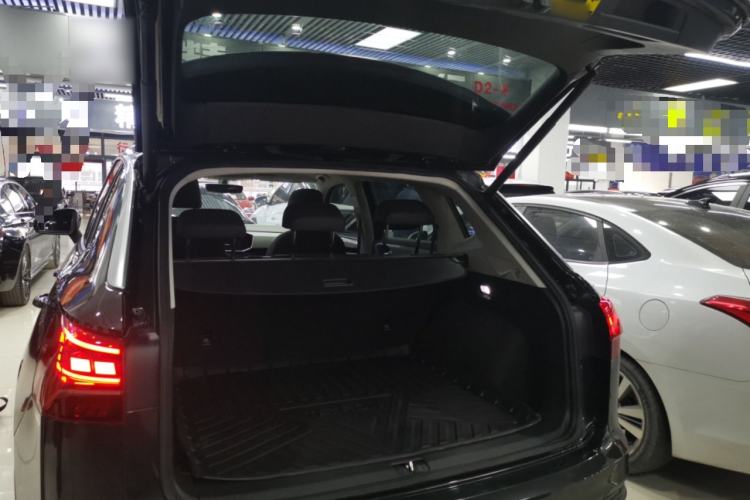 Used Volkswagen Tayron 2020 330TSI Two-Wheel Drive Luxury Smart Connectivity Version
