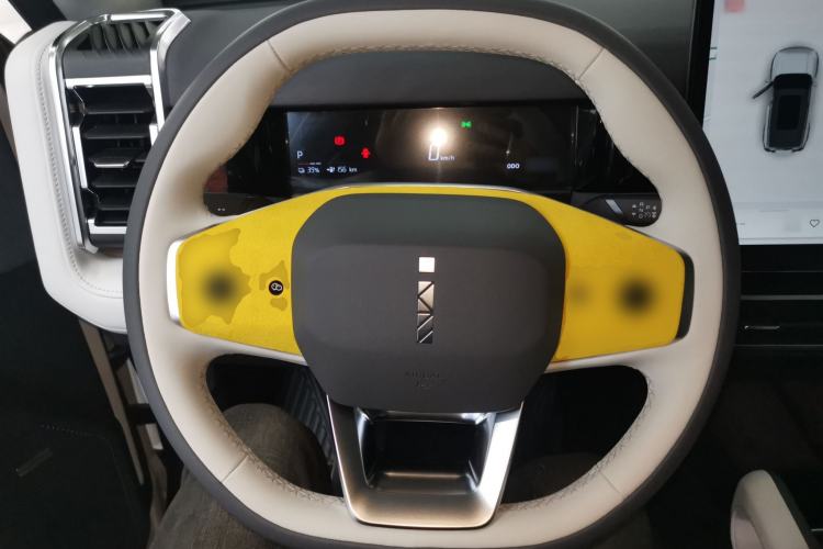 Used  03 2024 401km Two-Wheel Drive Standard Advanced Version
