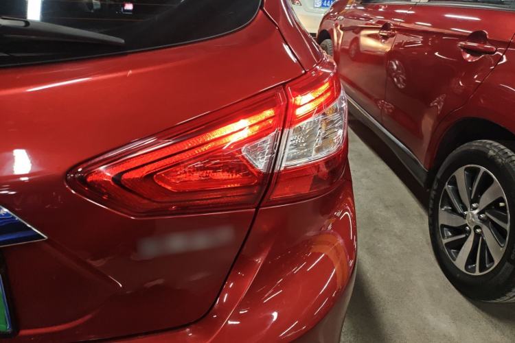 Used Nissan Tiida 2021 1.6L CVT Cool Edition
