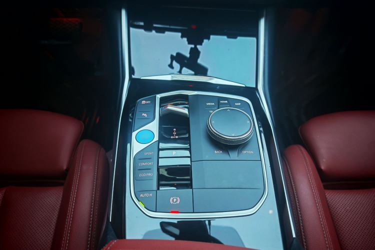 Used BMW i3 2024 eDrive 35 L
