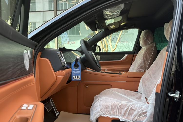 Used Hima AITO M9 2025 All-Electric Ultra Version 100 kWh 5-Seater Model