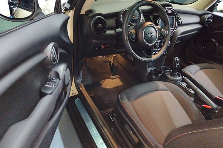 Used  MINI 2021 1.5T ONE
