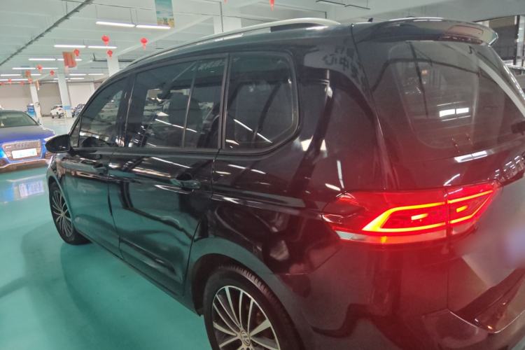 Used Volkswagen Touran 2018 Volkswagen Touran L 280TSI DSG Comfort Edition 7 Seats China VI Standard