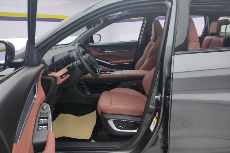 Used Changan CS75 PLUS 2024 3rd Generation Champion Edition 1.5T Intelligent Drive Dynamic Model
