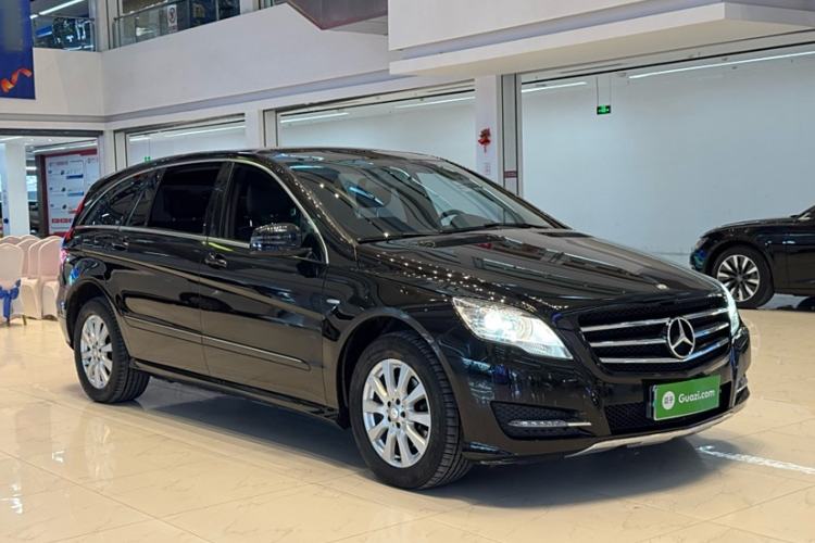 Used Mercedes-Benz R-Class 2017 R 320 4MATIC Business Edition Prestige Model
